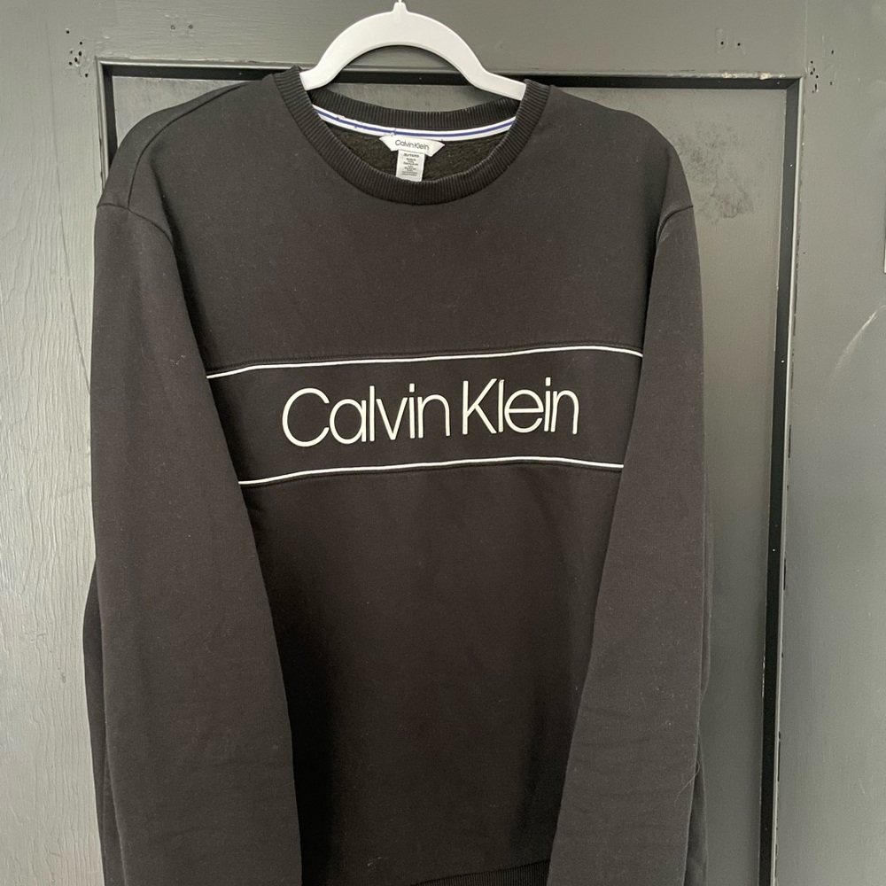 XL Calvin Klein black crew neck